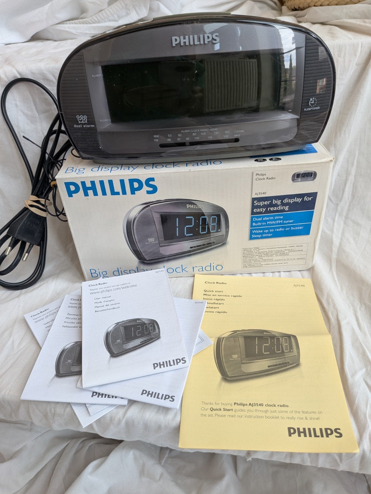 Philips wekkerradio met groot aantal, Elektronische apparatuur, Wekkers, Ophalen of Verzenden, Gebruikt