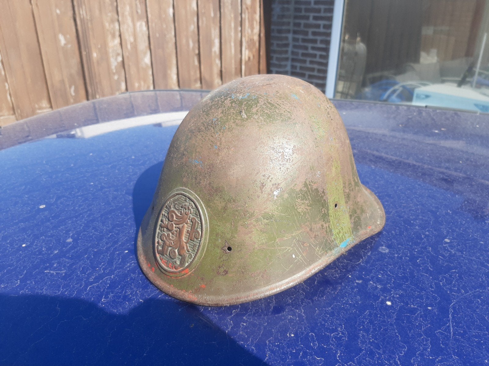 Nederlandse wo2 helm met plaat zonder binnenwerk., Verzamelen, Ophalen of Verzenden, Landmacht, Helm of Baret