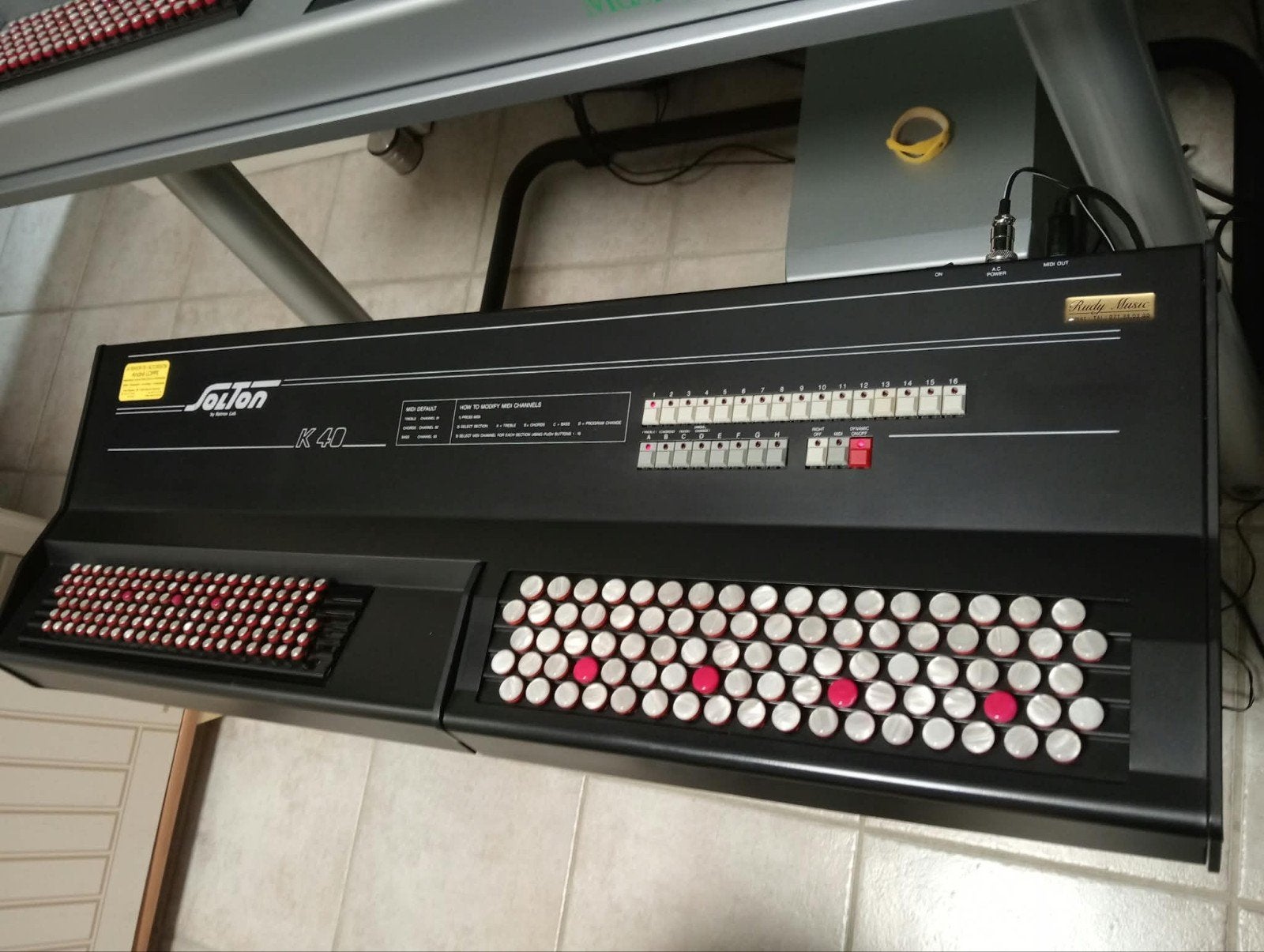 solton k40 Do 2 basses belge, Enlèvement, Comme neuf, Connexion MIDI