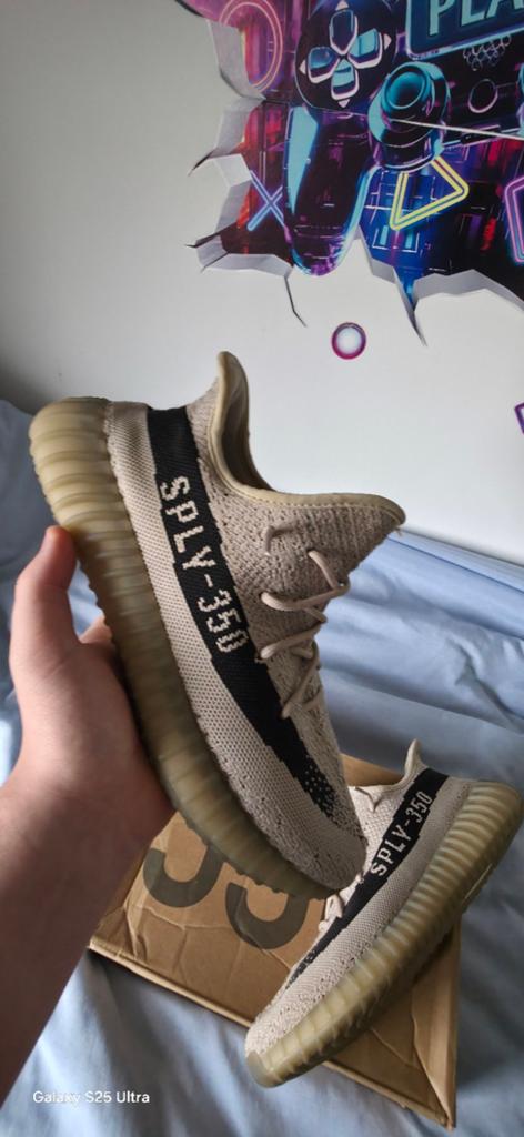 Yeezy 350 slates m43, Ophalen