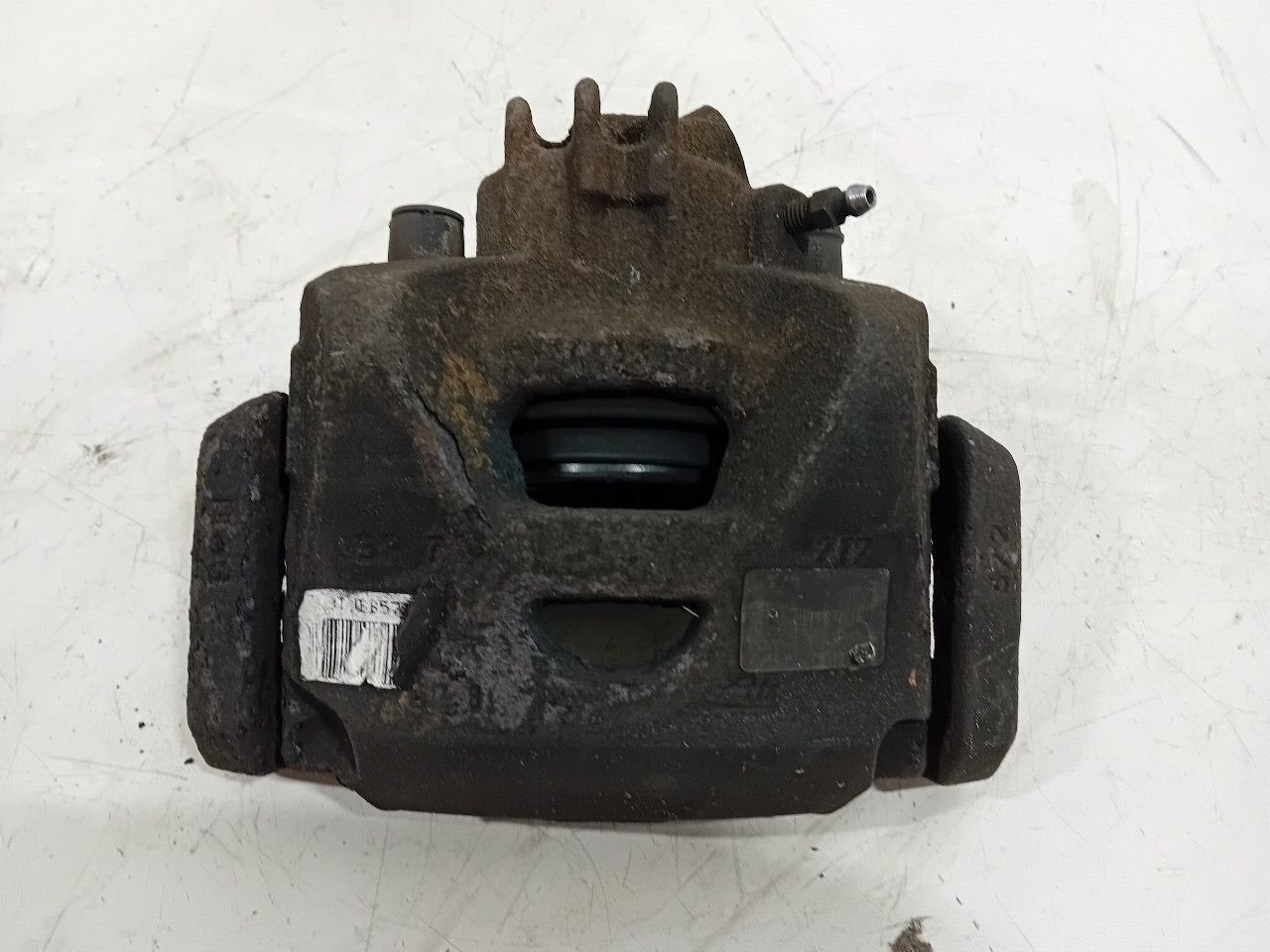Remklauw links voor Citroën Berlingo, Onderdelen@venauto.nl, Van der Ven Autorecycling B.V., Gebruikt, Ettenseweg 76, 4706 PB Roosendaal, The Netherlands