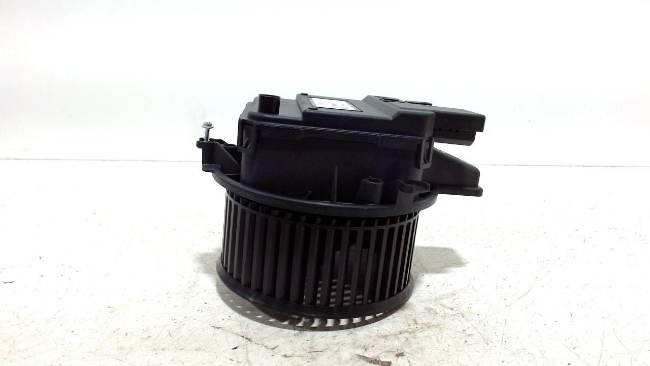 Kachel ventilator motor Audi A4, Autos : Pièces & Accessoires, Onderdelen@venauto.nl, Van der Ven Autorecycling B.V., Ettenseweg 76, 4706 PB Roosendaal, The Netherlands