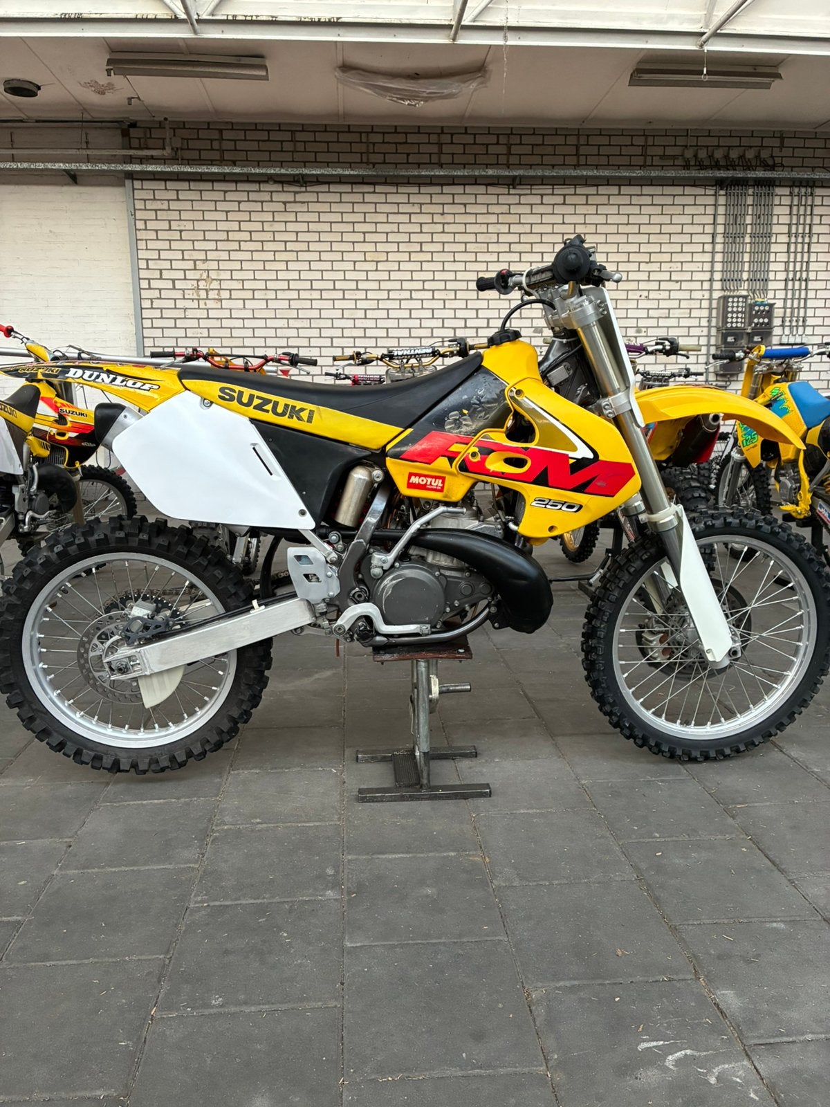 Suzuki rm 250 1999, Motoren, Ophalen