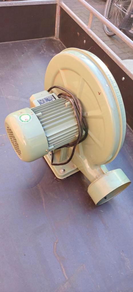 Afzuiging voor co2 laser, Ophalen