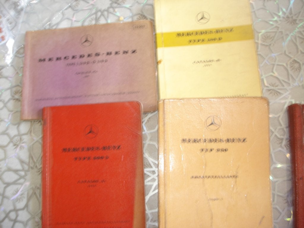 Brochures de pièces détachées MERCEDES 180D/319D/300B1951..., Enlèvement ou Envoi