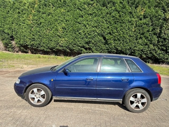 AUDI A3, Auto's, Audi, Voorwielaandrijving, 4 zetels, Stof, 4 cilinders