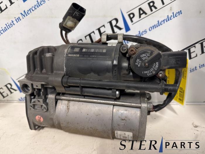 Pompe à air (suspension) d'un Mercedes CLS-Klasse, Autos : Pièces & Accessoires, 3 mois de garantie, Utilisé, -, -