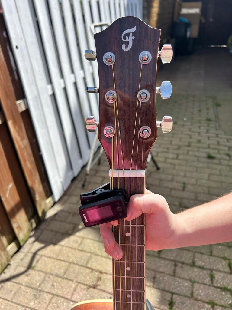 Fazley gitaar, Enlèvement, Comme neuf