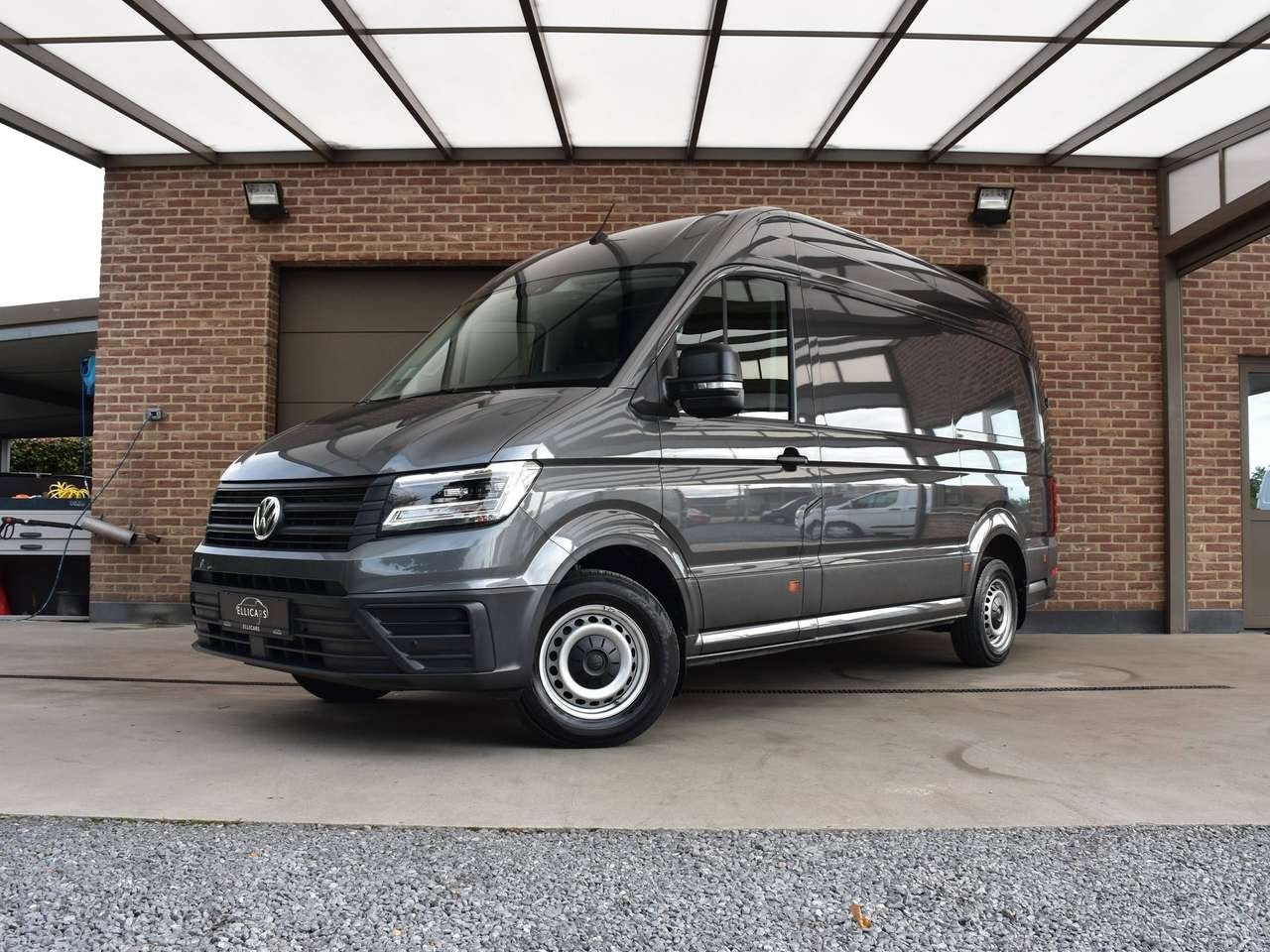 Volkswagen Crafter 2.0 CR TDI L3H3 / AUTOMAAT / 3 TON SLEEP, Auto's, Zwart, 131 kW, Bedrijf, Diesel