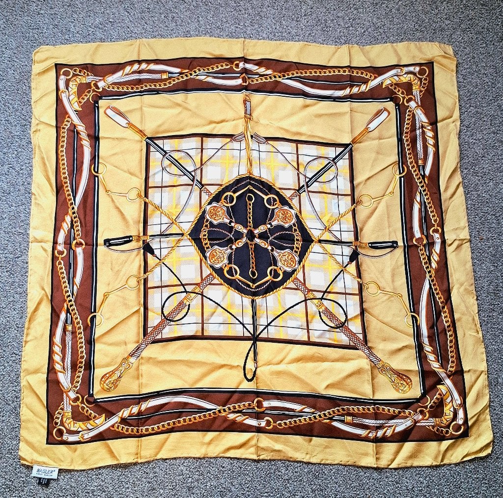 Mooie grote vintage zijden sjaal van Horst Basler 85 x 85 cm, Kleding | Dames, Maat 46/48 (XL) of groter, Ophalen of Verzenden