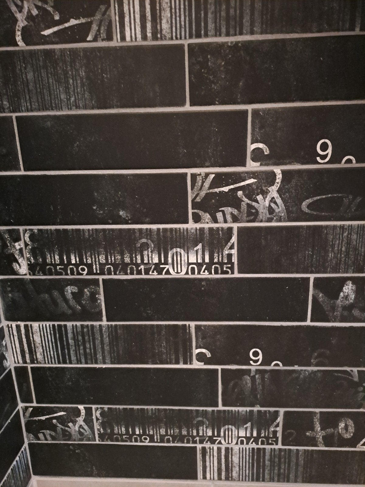 carreaux noirs mats avec et sans décor, Enlèvement