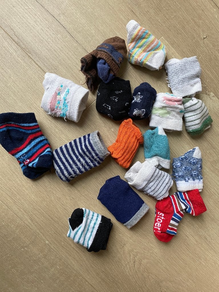 17 paar baby sokken maat 19 tot 22, Garçon ou Fille, Enlèvement ou Envoi, Utilisé, Chaussettes