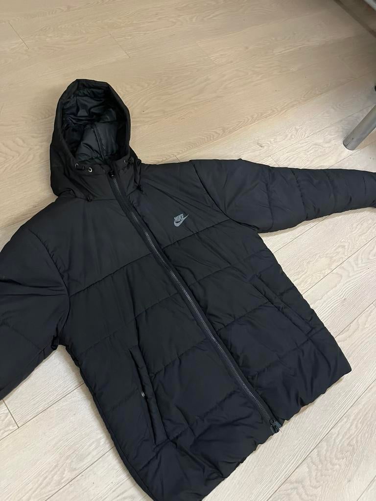 Doudoune nike, Enlèvement ou Envoi, Comme neuf, Taille 52/54 (L), Noir