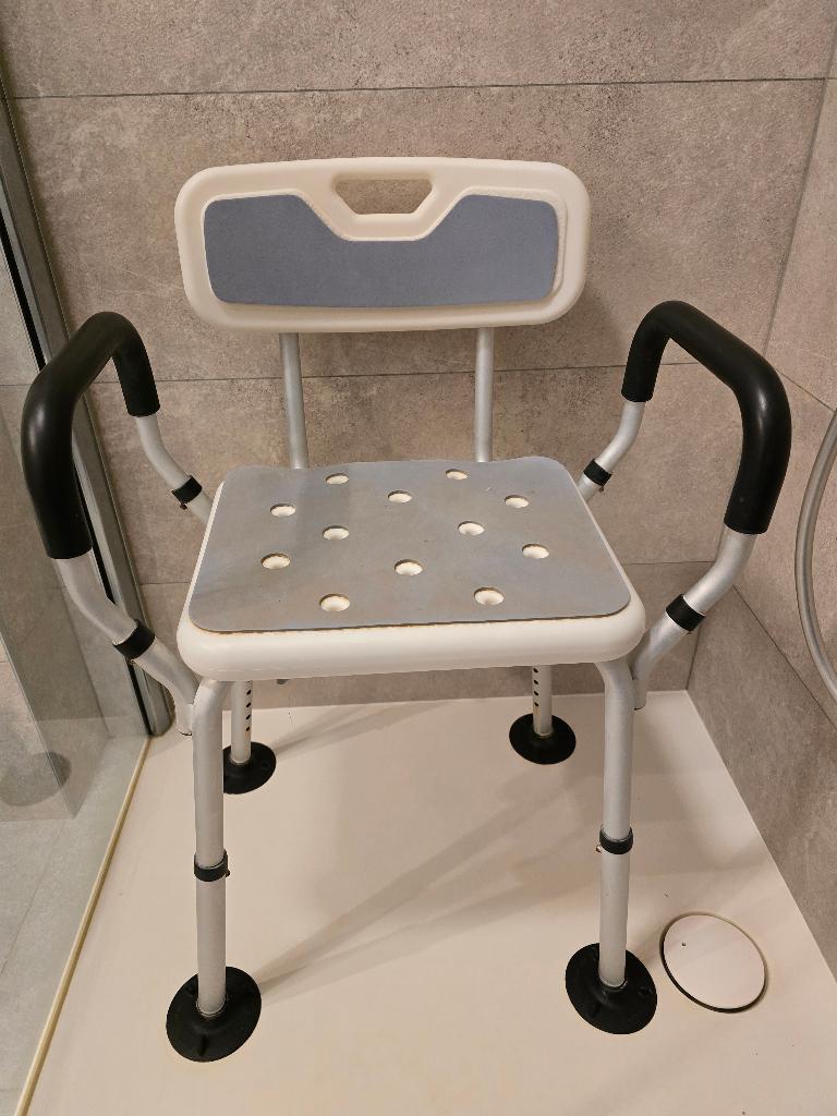 CHAISE DE DOUCHE (ROBUSTE), Enlèvement, Comme neuf