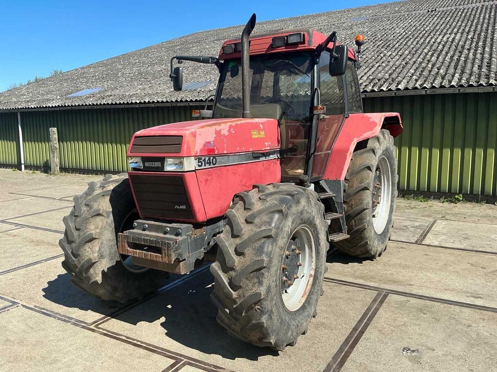 Case international 5140 Vierwielaangedreven landbouwtractor, Zakelijke goederen, Landbouw | Tractoren, Gebruikt, Case IH