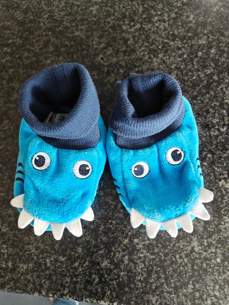 Pantoffels maat 20 H&M, Ophalen