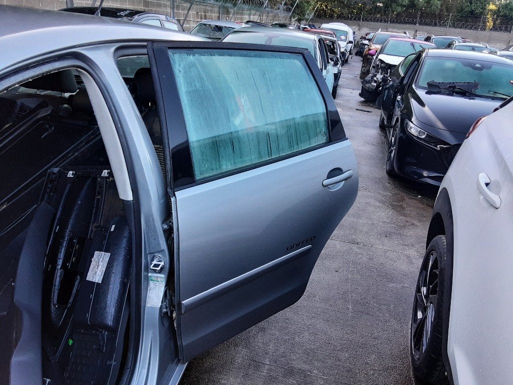 PORTE GAUCHE ARRIÈRE Volkswagen Polo IV (9N1 / 2/3), Arrière, Volkswagen, Volkswagen AG, Utilisé
