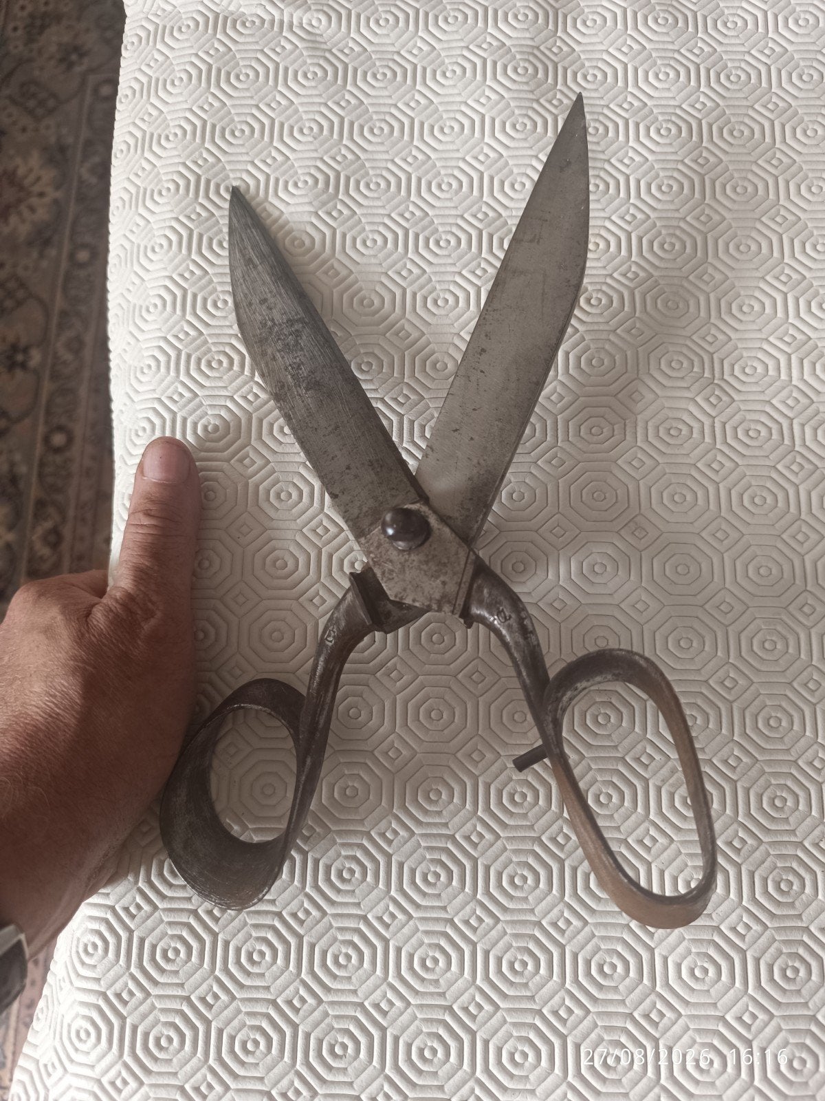 très belle paire de ciseaux de tailleur ou drapier 19' forge, Antiquités & Art, Enlèvement ou Envoi