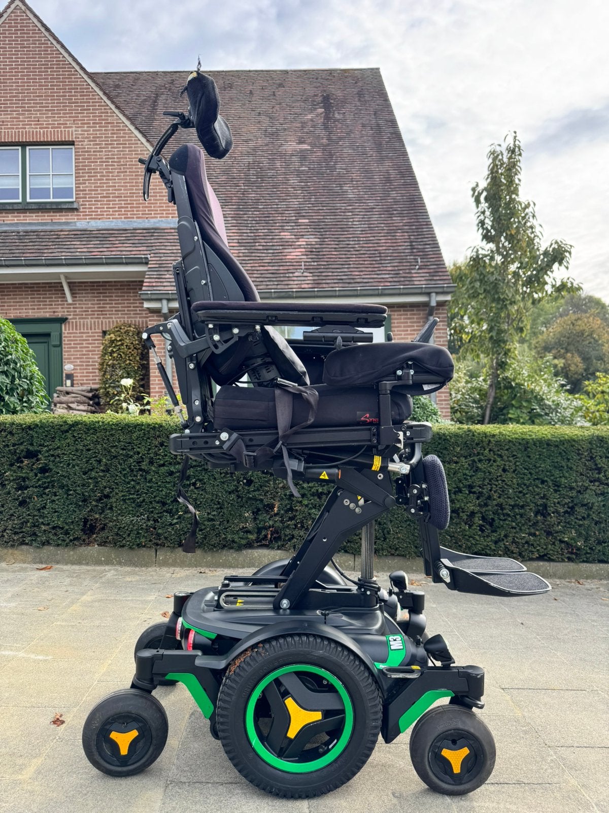 Fauteuil électrique à 6 roues Permobil M3 chaise roulante, Divers, Chaises roulantes, Enlèvement ou Envoi, Pliant, Comme neuf