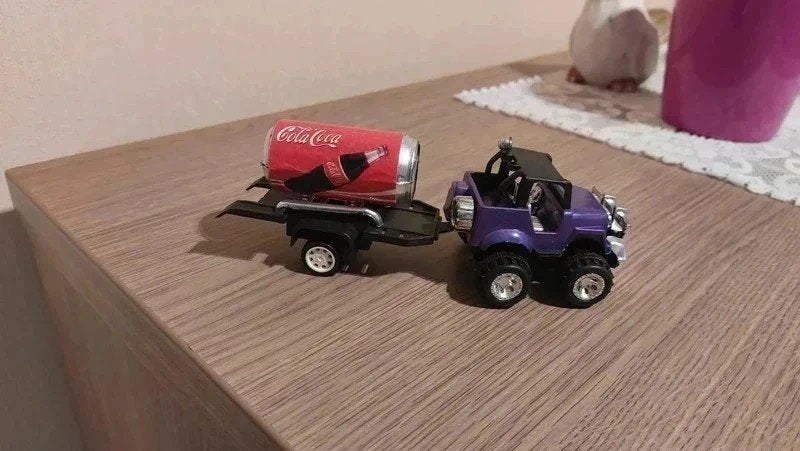 Coca-Cola speelgoedset : Jeep met aanhangwagen, Ophalen of Verzenden, Gebruikt, Overige typen
