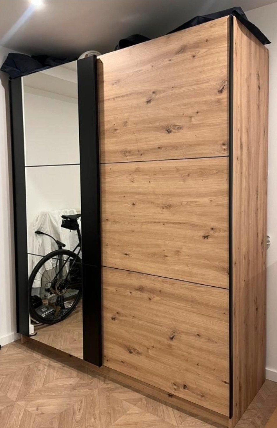 Meubella kleerkast 179 cm, Huis en Inrichting, Ophalen, Met deur(en), Gebruikt, 200 cm of meer