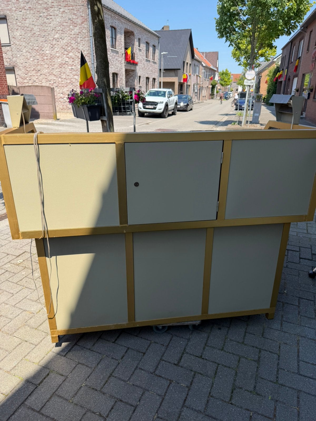 DJ Booth degelijk en sterk, verdient een vaste plaats, Muziek en Instrumenten, Ophalen, Zo goed als nieuw