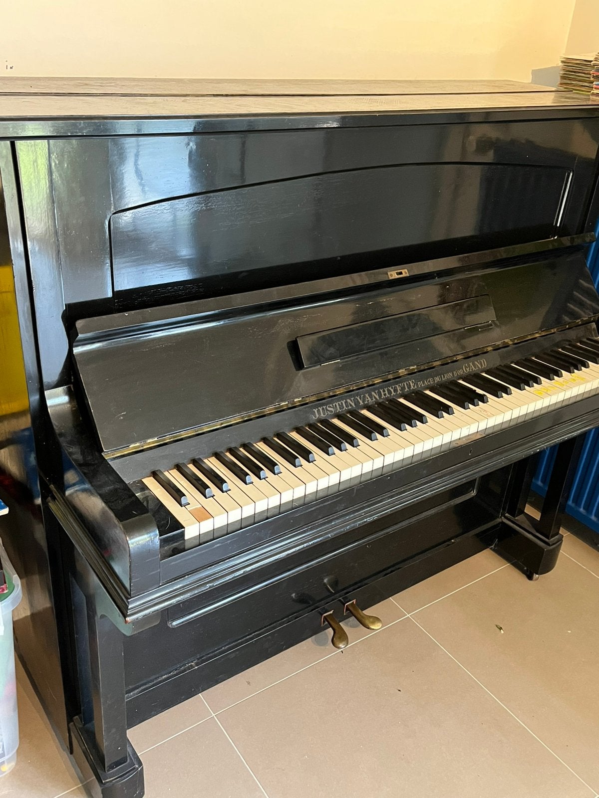 Gratis buffetpiano, Enlèvement, Utilisé, Noir, Piano