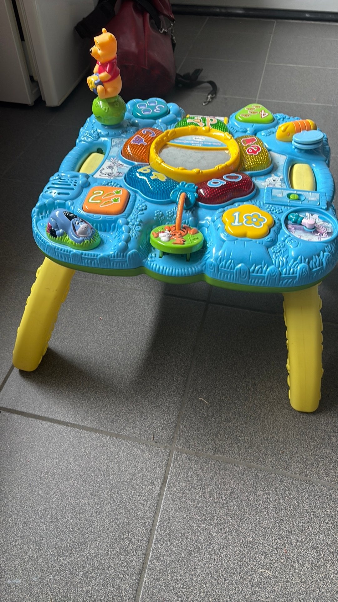 Activiteiten tafel winnie the pooh v tech, Kinderen en Baby's, Speelgoed | Vtech, Ophalen, Zo goed als nieuw
