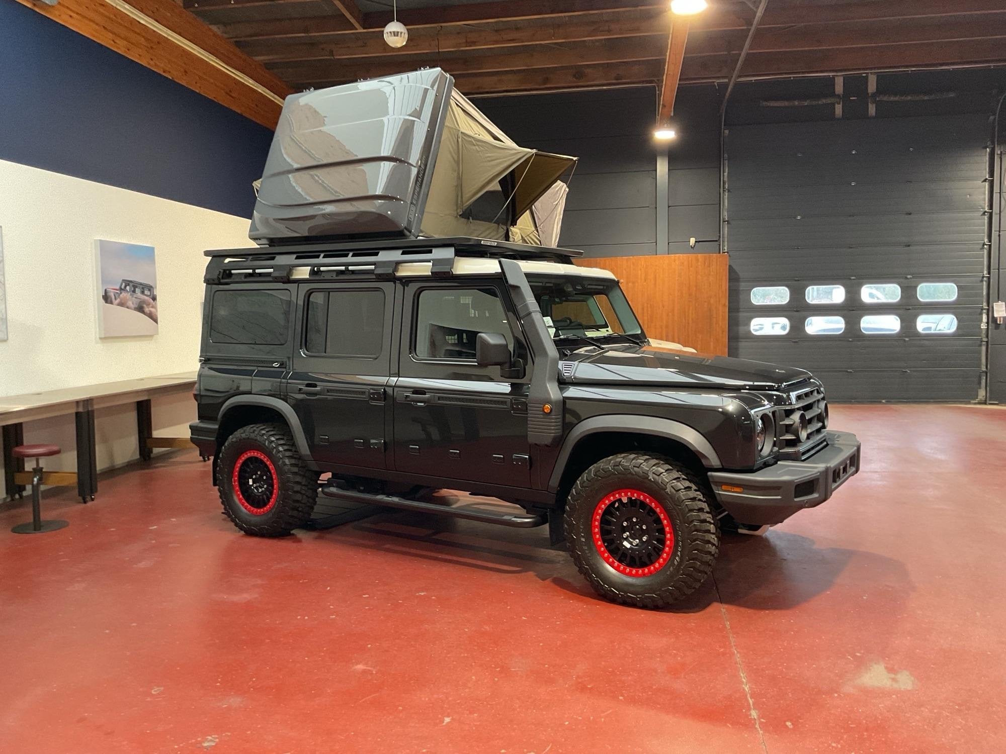 Ineos Grenadier Utility Wagon 2 seats 3.0L TwTurbo Diesel Ro, Auto's, Automaat, Stof, Parkeersensor, 2811 kg