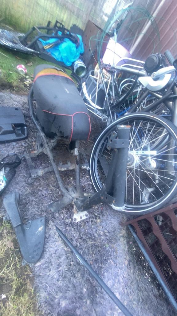 Malaguti f15 Frame+kappenset, Fietsen en Brommers, Ophalen of Verzenden, Zo goed als nieuw