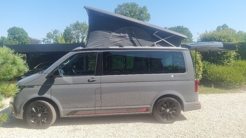 VW California BEACH série EDITION de 2022, Caravanes & Camping, Camping-car Accessoires, Comme neuf, Enlèvement