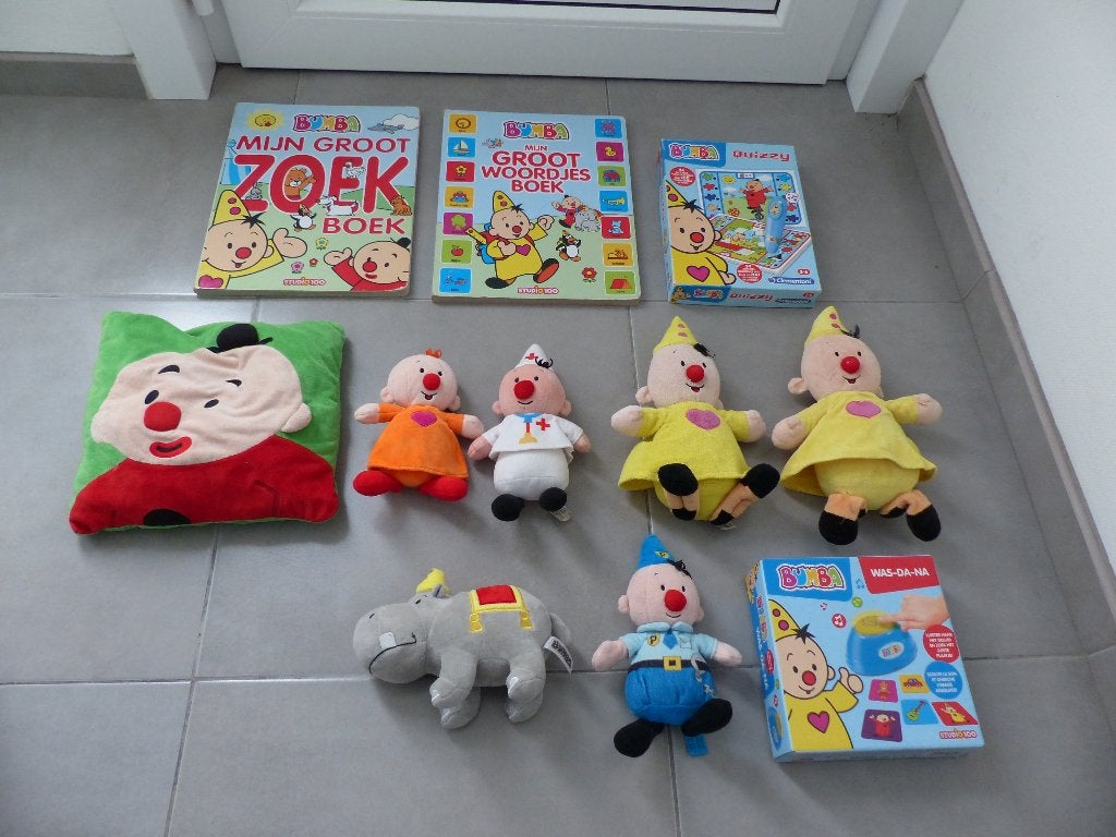 Bumba spelletjes - boekjes - knuffels, Kinderen en Baby's, Ophalen of Verzenden, Gebruikt