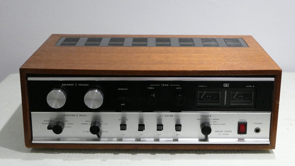 CEC CE6000  versterker, TV, Hi-fi & Vidéo, Amplificateurs & Ampli-syntoniseurs, Enlèvement ou Envoi, Comme neuf, Stéréo, Moins de 60 watts