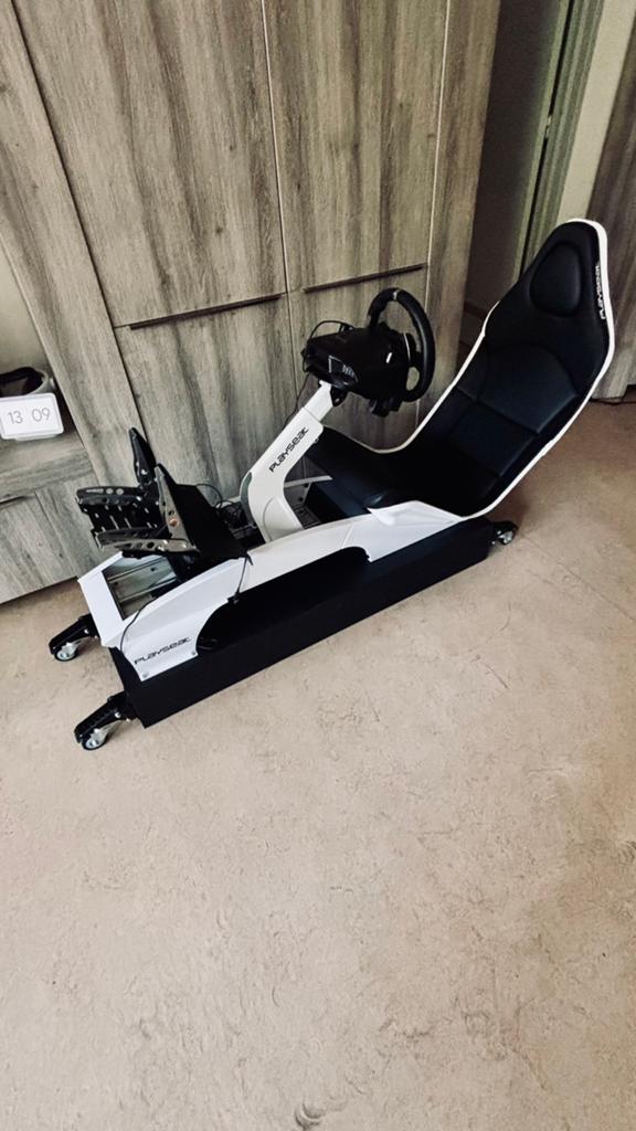 Playseat F1 blanc + volant logitech g920, Enlèvement ou Envoi, Comme neuf, Playseat ou Siège de jeu