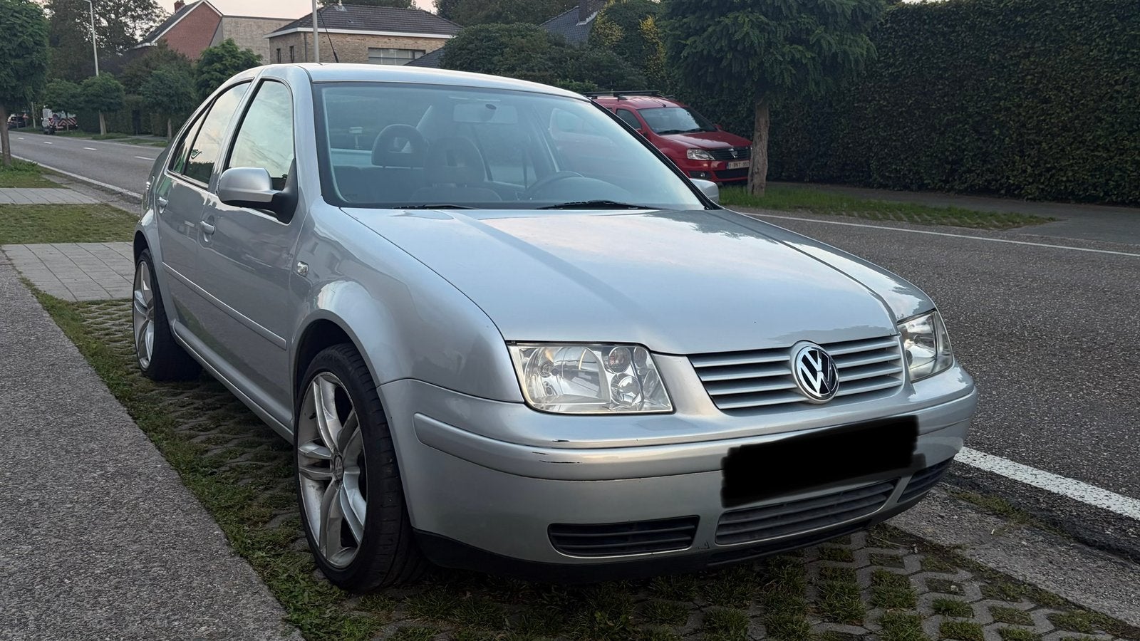 Volkswagen bora 1.6 benzine blanco gekeurd airco,trekhaak, Auto's, Voorwielaandrijving, Dealer onderhouden, Stof, Bora