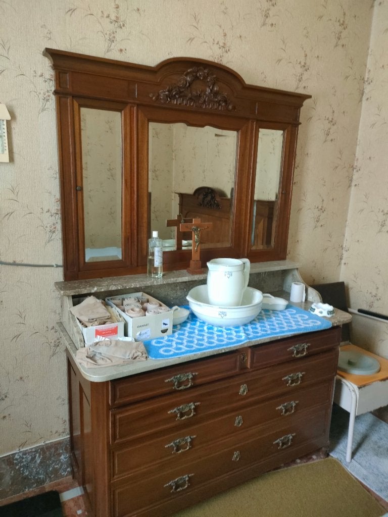bed en commode, Enlèvement