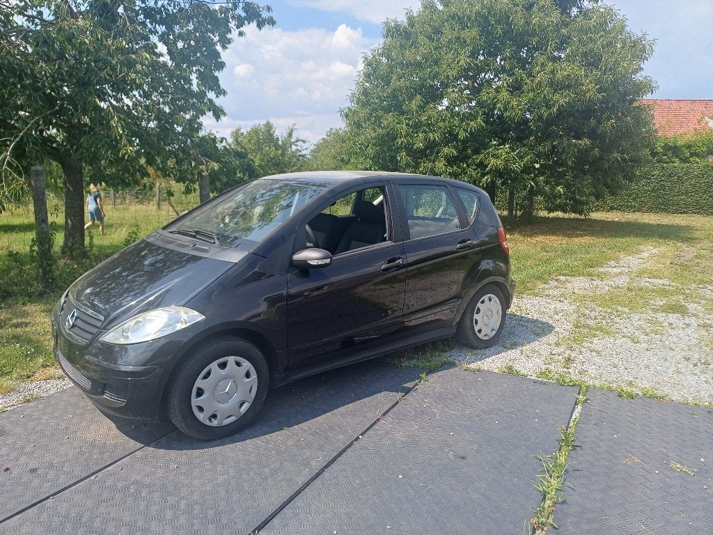 mercedes 180 a cdi, Auto's, Mercedes-Benz, Voorwielaandrijving, Zwart, 5 deurs, Particulier