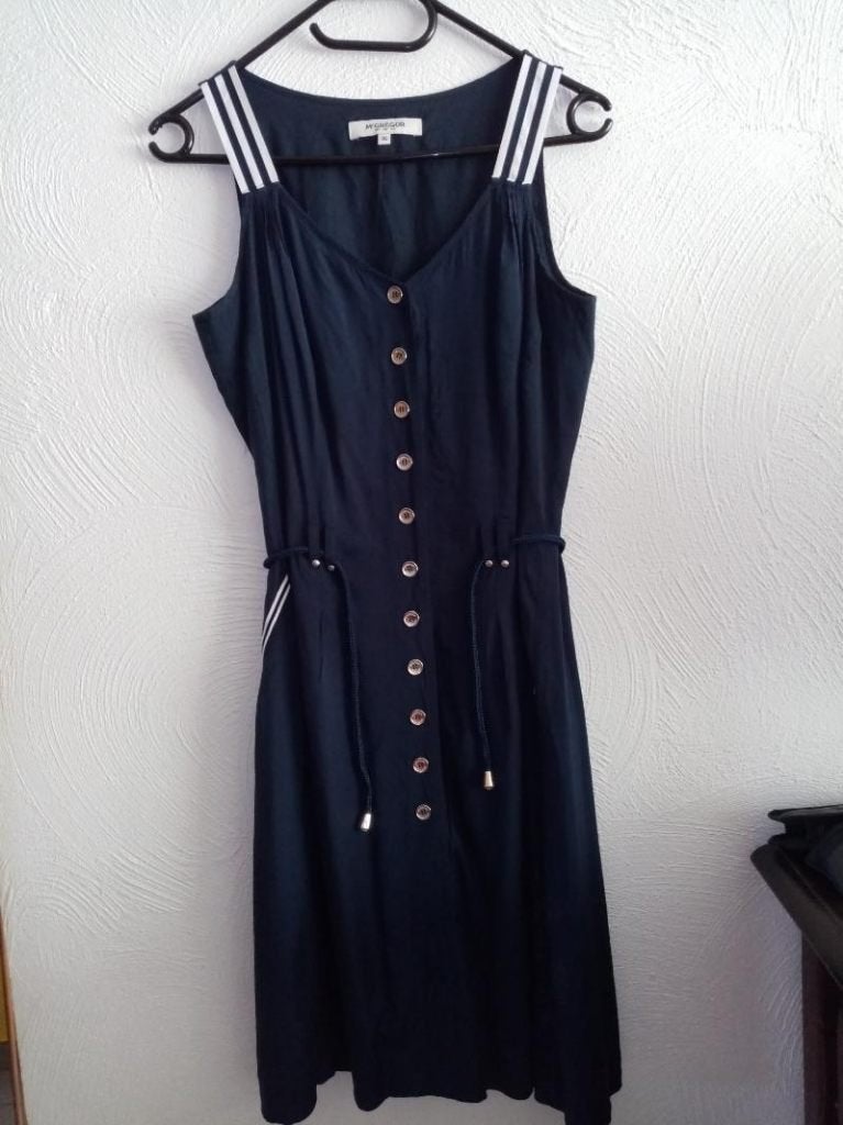 McGregor nieuw marineblauw afslankende jurk ,  36, Kleding | Dames, Blauw, Nieuw, Ophalen of Verzenden, Maat 36 (S)