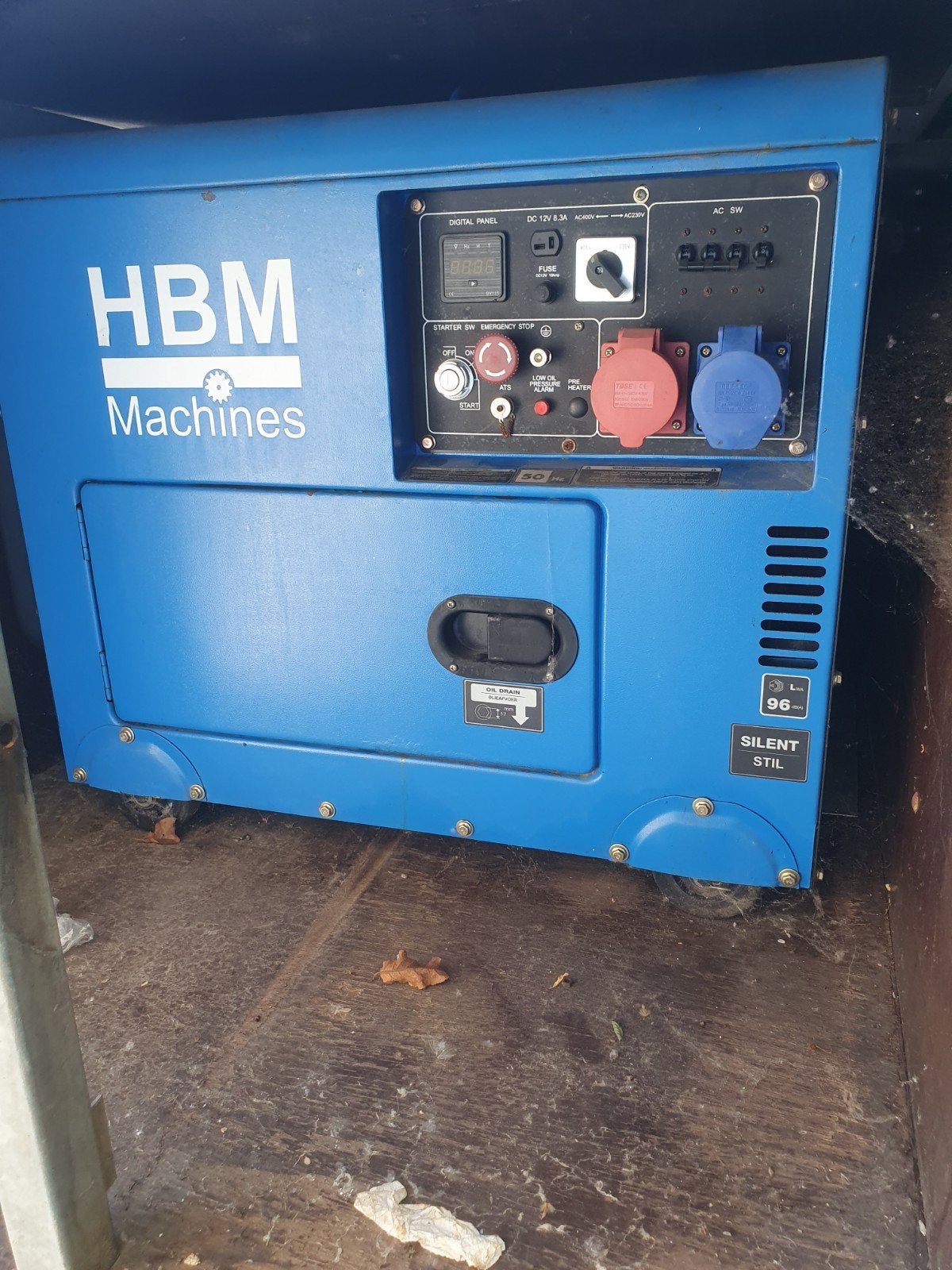 Groupe électrogène, Doe-het-zelf en Bouw, Aggregaten, Zo goed als nieuw, Dieselolie, Elektrisch startend, Geluidgedempt, Ophalen