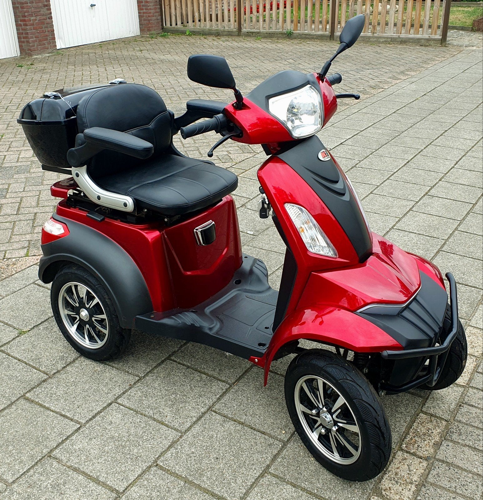 Nette 4 wiel scootmobiel merk Killerbee NIEUWSTAAT, Ophalen of Verzenden, Zo goed als nieuw
