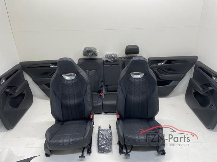 VW Tiguan 571 R-Line Interieur met deurpanelen Leer/Alcantar, Enlèvement ou Envoi, Utilisé