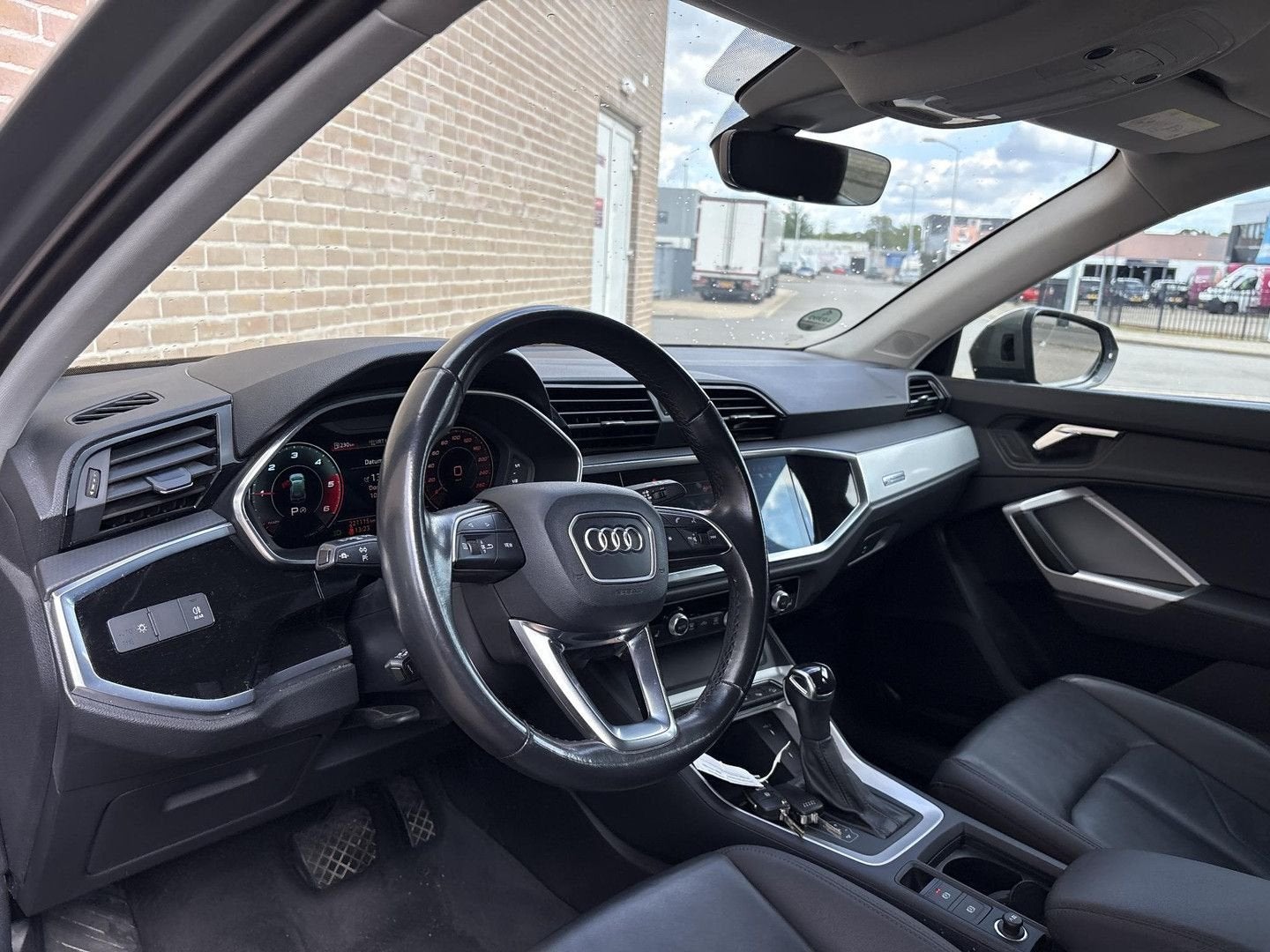 Audi Q3 35 TDI Business Edition | € 16.150,- NETTO! | appare, Autos, Argent ou Gris, Achat, Entreprise, Noir