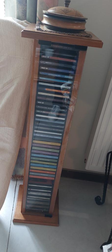 Cd kastje, Ophalen, Zo goed als nieuw, 25 tot 75 discs, Cd's