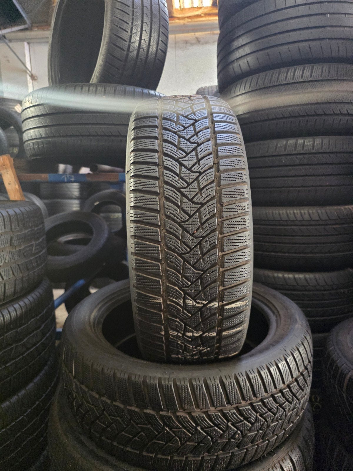 205 50 17 dunlop avec montage et équilibrage, Enlèvement