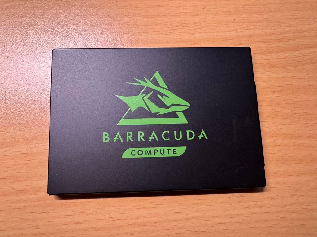 Seagate BarraCuda 1TB SATA SSD, Enlèvement ou Envoi, Interne, Comme neuf, Seagate