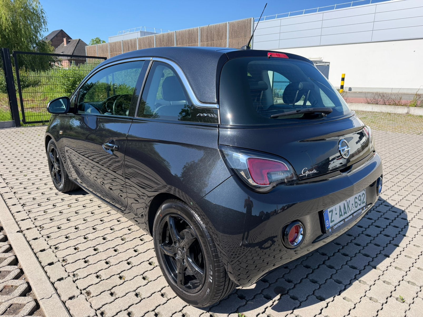 Opel Adam 1.2 benzine jaar 2015, Auto's, ADAM, Euro 6, Bedrijf, 3 deurs