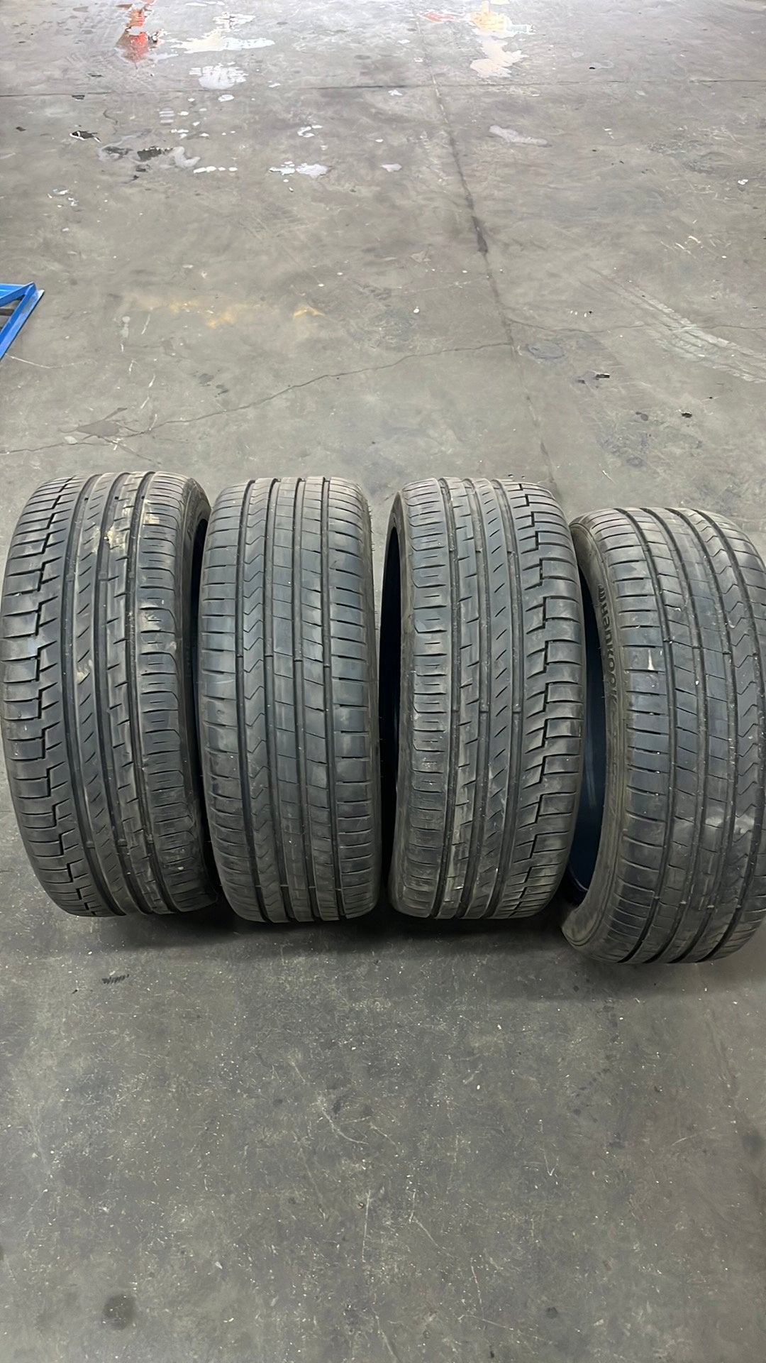 4 pneus 215/45ZR17, Autos : Pièces & Accessoires, Enlèvement, Pneu(s)
