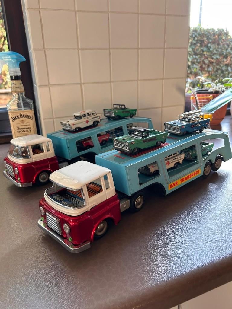 Vintage Blikken vrachtwagen met oplegger +4 auto's, jaren 60, Enlèvement, Utilisé, Voiture, Autres marques