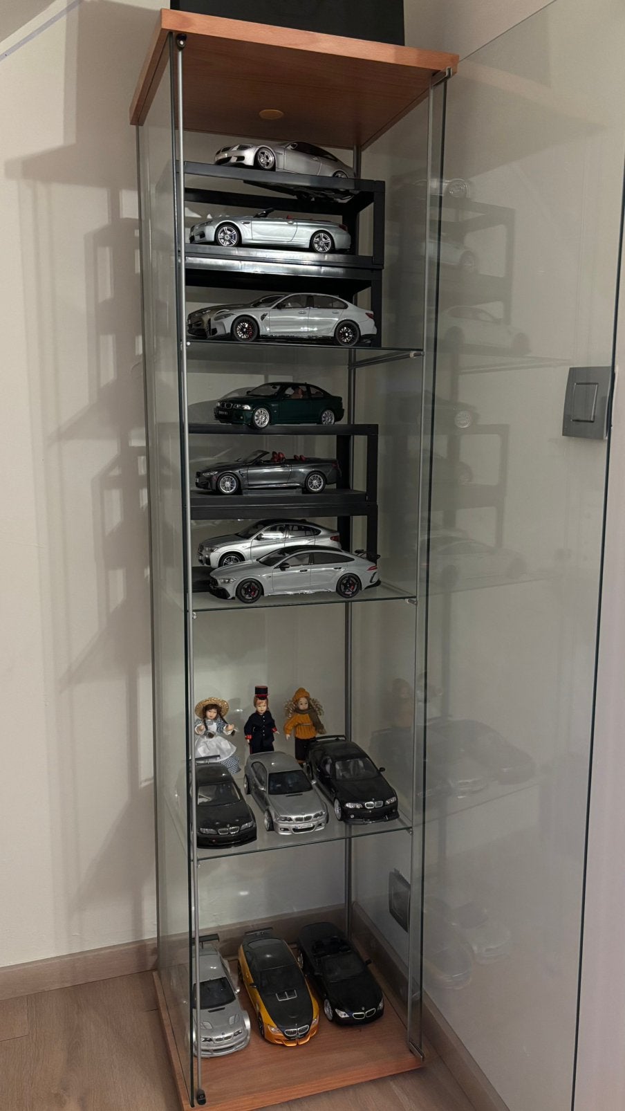 Bmw 1:18 Schaalmodellen modelauto’s en 1 Mercedes, Hobby en Vrije tijd, Modelauto's | 1:18, Ophalen, Zo goed als nieuw