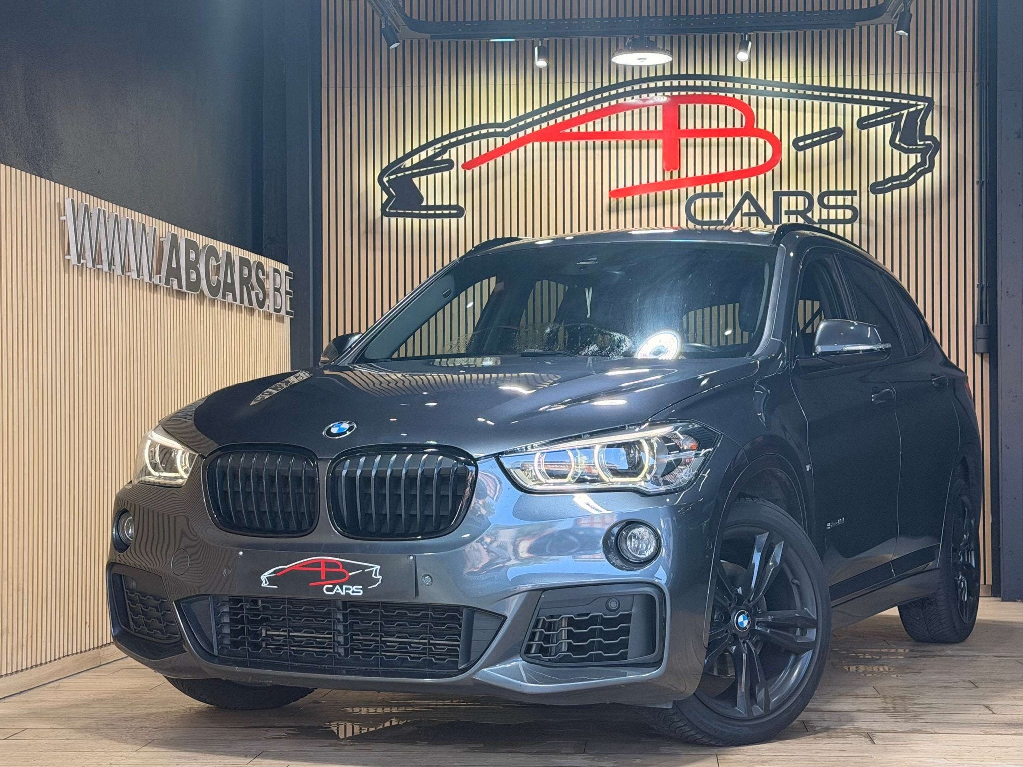 BMW X1 1.5iA sDrive18 * PACK M * GARANTIE 12 MOIS *, Entreprise, 5 portes, 5 places, Automatique